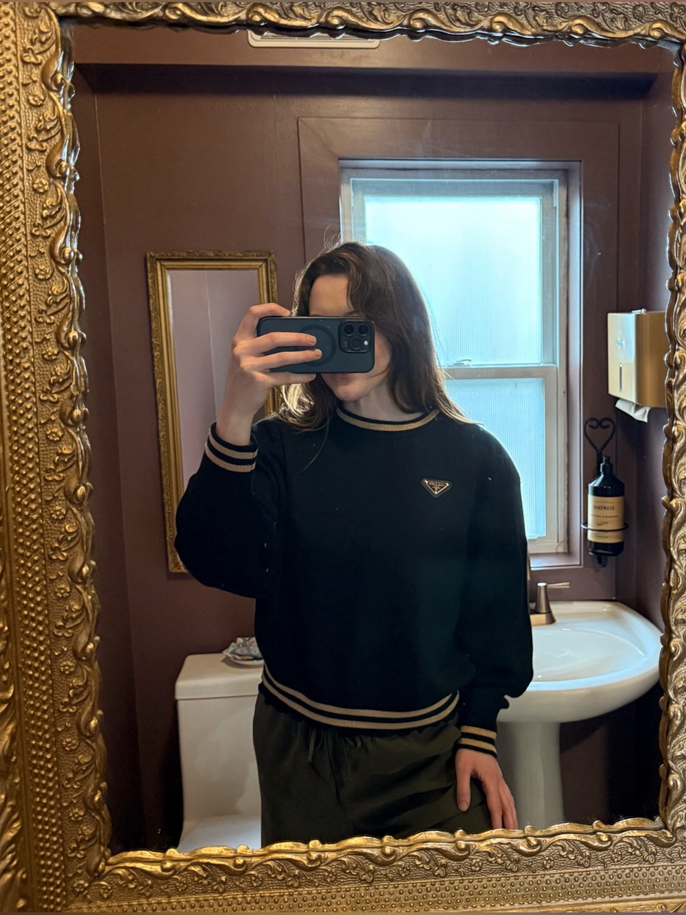 Crewneck sweater